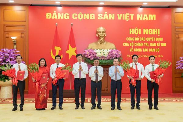 4 Ủy viên Trung ương và Chủ tịch HĐND tỉnh An Giang nhận nhiệm vụ mới