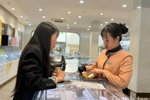 Tình hình hoạt động mới nhất tại các cửa hàng PNJ