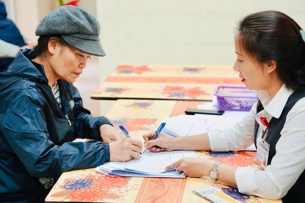 Đề xuất hạ dần độ tuổi hưởng trợ cấp hưu trí xã hội xuống 70 tuổi