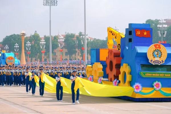 97 năm Công đoàn Việt Nam: Đổi mới để đồng hành cùng người lao động