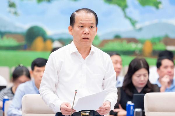 Bộ Chính trị đồng ý phân quyền xây dựng thể chế cho đô thị đặc biệt