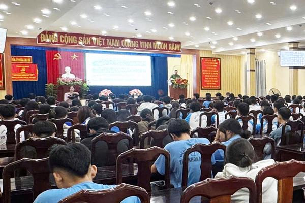 An Giang nâng cao nhận diện thủ đoạn mua bán người trên không gian mạng
