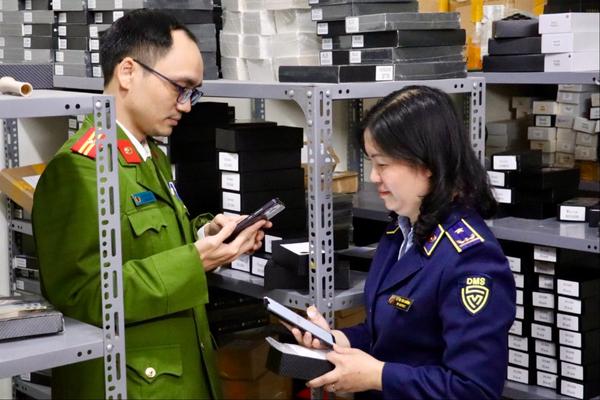 Hà Nội đồng bộ nhiều giải pháp chống buôn lậu, hàng giả đến năm 2030