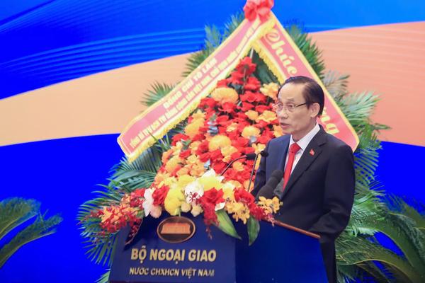 "Hiểu sâu, làm đúng, làm đến nơi đến chốn" để triển khai hiệu quả đường lối đối ngoại Đại hội XIV