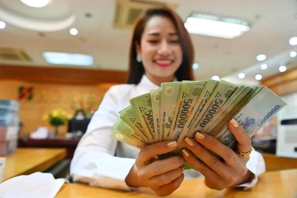 Nghiên cứu để chính sách tiền lương và các chế độ phụ cấp bảo đảm thống nhất, công bằng