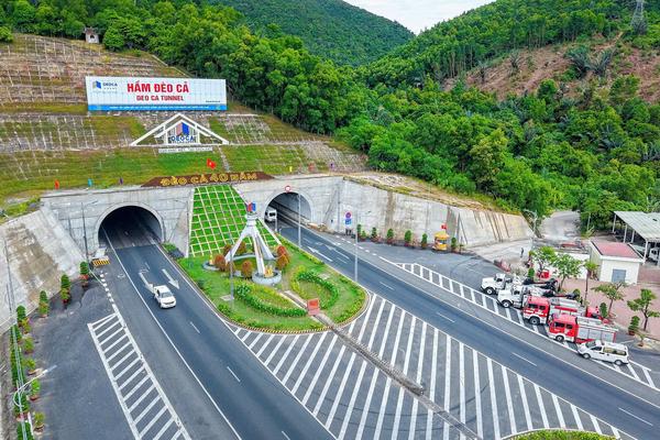 Đổi mới sáng tạo từ thực tiễn thi công hầm đường bộ