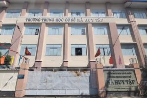 Tuyển sinh đầu cấp ở TPHCM, trường "đầy ắp" học sinh, trường "lần" không ra