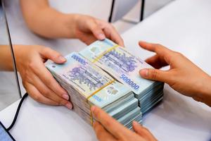 Lãi suất vay mua nhà lên 13-15%/năm, áp lực thanh khoản hiện rõ