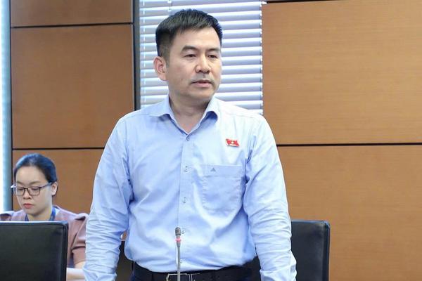 Đại biểu dẫn vụ livestream tặng quà tiền tỷ khi góp ý sửa Luật Phòng, chống rửa tiền