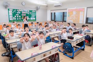 Học sinh trường công tựu trường sớm nhất vào ngày 22/8