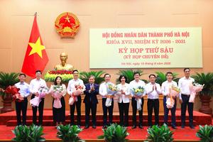 Hà Nội miễn nhiệm ủy viên UBND thành phố với 11 giám đốc sở, ngành