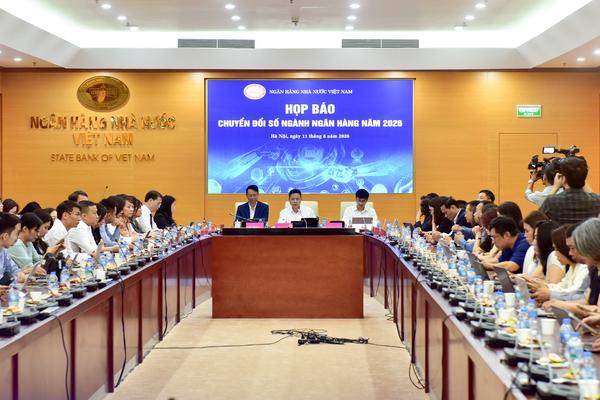 Ngân hàng đẩy mạnh chuyển đổi số, thanh toán không tiền mặt tăng mạnh