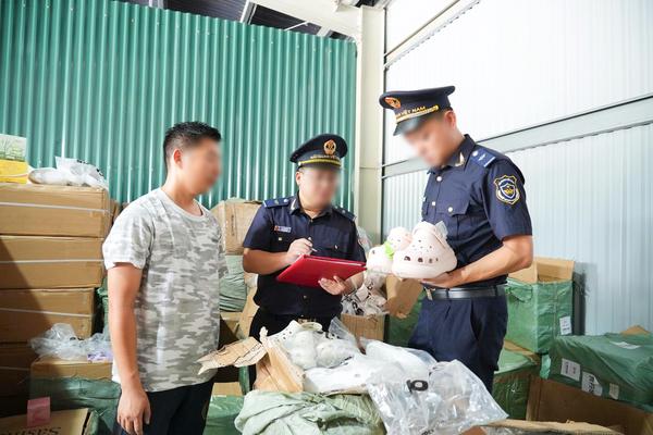 Hải quan: Phát hiện khoảng 800.000 sản phẩm nghi ngờ xâm phạm sở hữu trí tuệ