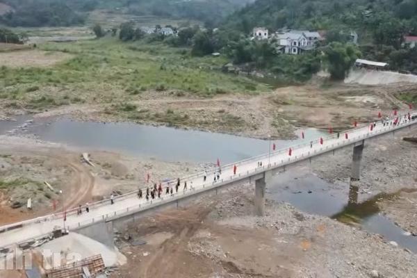 Giao thông mở lối phát triển ở Mỏ Vàng