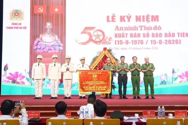 Nửa thế kỷ An ninh Thủ đô: Những bước chân không mỏi vì bình yên Hà Nội