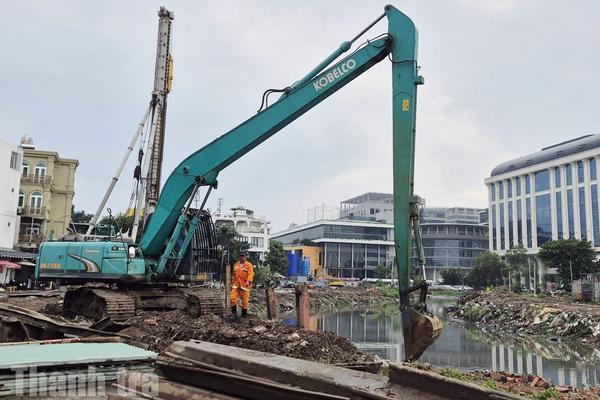 TPHCM gỡ điểm nghẽn, đẩy nhanh tiến độ các dự án hạ tầng trọng điểm
