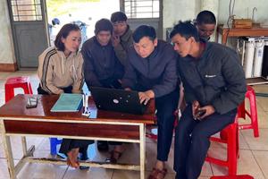 Một ngày cùng cán bộ xã tiếp dân trong mô hình chính quyền mới
