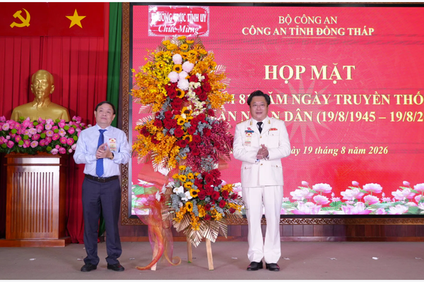 Công an tỉnh Đồng Tháp xứng đáng là chỗ dựa tin cậy của Chính quyền và niềm tin yêu của Nhân dân