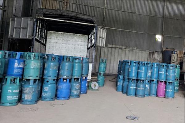 Hà Nội phát hiện nhiều bình gas nghi hàng giả tại loạt các cơ sở kinh doanh LPG