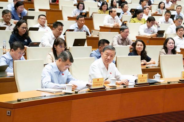 Nhà nước sẽ bồi thường nếu không bảo vệ người chống tham nhũng, lãng phí