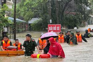Nước trên các sông đang hạ dần, nhưng hoàn lưu bão số 4 lại gây mưa từ đêm mai 26/8