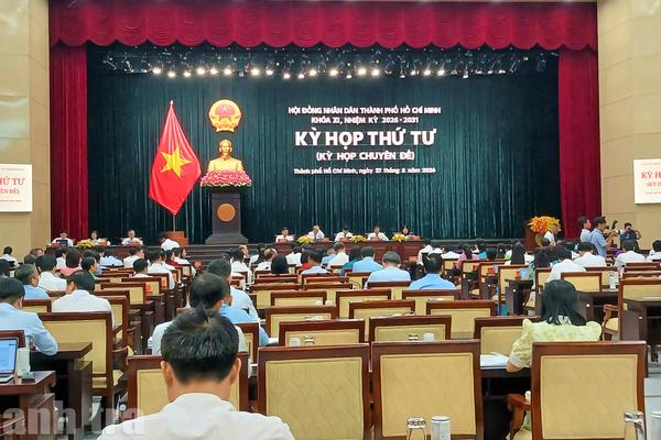 Kỳ họp thứ tư HĐND TPHCM khóa XI: Tháo gỡ điểm nghẽn, khơi thông nguồn lực, tạo động lực phát triển