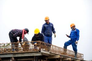 Lĩnh vực xây dựng - hạ tầng: Cạnh tranh tìm kiếm lao động khốc liệt