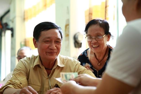 Thủ tục nhận trợ cấp hàng tháng khi chưa có lương hưu và chưa đủ 15 năm đóng BHXH