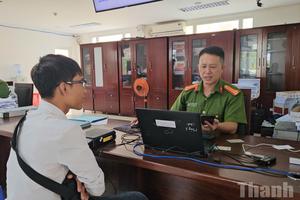 Công an Đắk Lắk xuyên lễ làm căn cước, trọn vẹn nghĩa tình phục vụ Nhân dân
