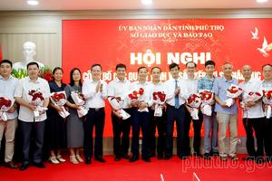 Phú Thọ: Hiệu trưởng trở lại làm giáo viên là thể hiện tình yêu nghề