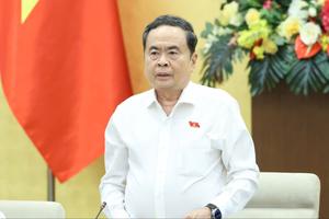 Chủ tịch Quốc hội: Không tạo thêm chi phí, không đẩy khó khăn về phía người dân