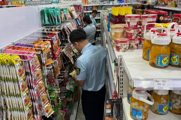 Chi cục Quản lý thị trường Hà Nội tăng cường tham mưu chống buôn lậu, gian lận thương mại