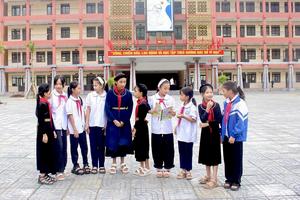 Rộn ràng trước thềm khai giảng năm học mới ở Tuyên Quang
