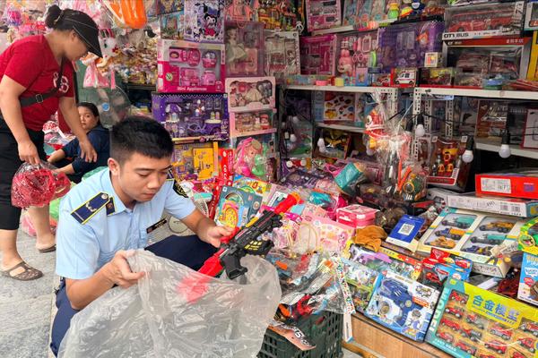Hà Nội xử lý hơn 6.100 vụ vi phạm, thu ngân sách hơn 1.780 tỉ đồng