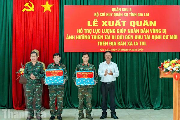 Gia Lai xuất quân hỗ trợ 207 hộ dân vùng lũ đến nơi ở mới