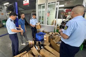 Ban Chỉ đạo 389 thành phố Hà Nội: Hàng giả, hàng lậu tiếp tục "ẩn mình" trên thương mại điện tử