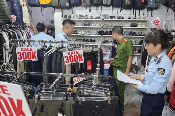Ban Chỉ đạo 389 Hà Nội tăng kiểm soát từ điểm tập kết đến nơi giao nhận hàng hóa