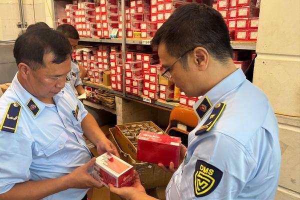 Ban Chỉ đạo 389 Hà Nội đẩy mạnh chuyển đổi số trong chống buôn lậu, hàng giả