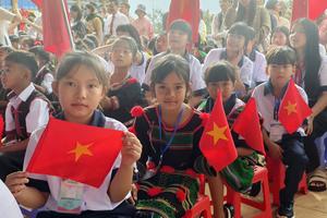 830 ngàn học sinh Lâm Đồng hân hoan khai giảng năm học mới