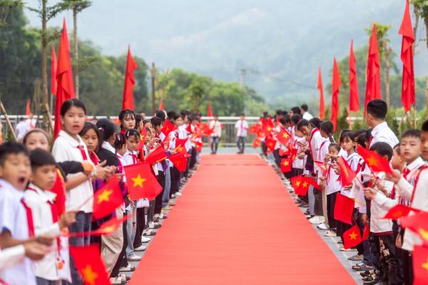 Khánh thành trường PTNT Tiểu học và THCS PETROVIETNAM - PHONG THỔ (LAI CHÂU)