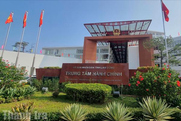 Nhiều nghịch lý khi cho cán bộ nghỉ chế độ 178 ở Lâm Đồng