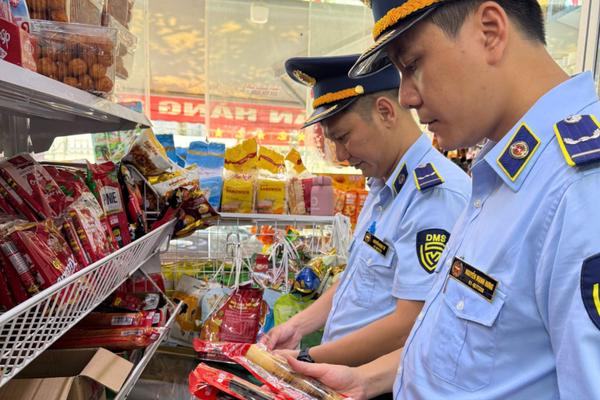 Quản lý thị trường Hà Nội kiểm tra có trọng điểm, chủ động trước vi phạm