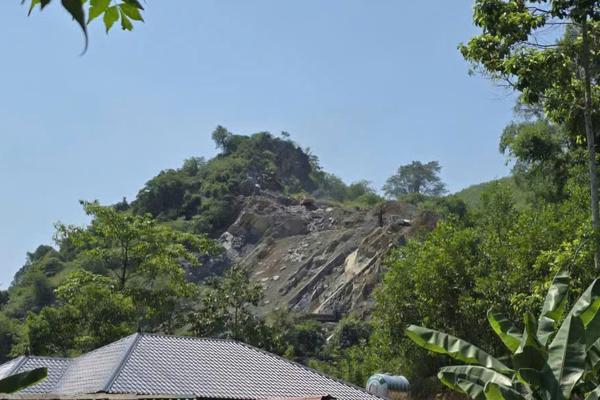 Thanh Hóa tạm dừng hoạt động mỏ đá Thạch Bảo Phong sau sự cố đá văng vào nhà dân