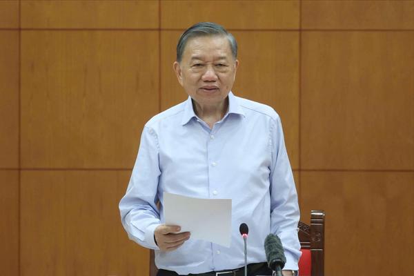 Tổng Bí thư, Chủ tịch nước nêu 3 đột phá chiến lược trong công tác cán bộ