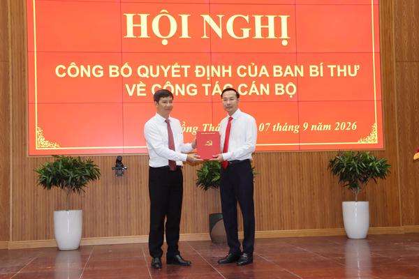 Ông Nguyễn Thanh Nhàn được giới thiệu bầu giữ chức Chủ tịch UBND tỉnh Đồng Tháp