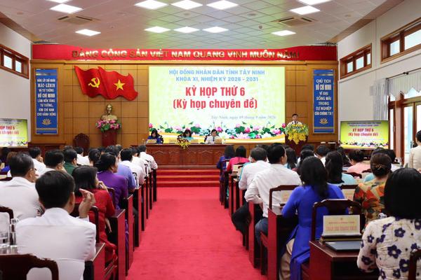 Tây Ninh: HĐND tỉnh thông qua 10 nghị quyết về công tác nhân sự và kinh tế - ngân sách