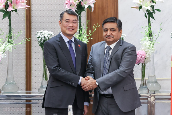 Thủ tướng đề nghị ACME mở rộng đầu tư, coi Việt Nam là cứ điểm sản xuất xanh