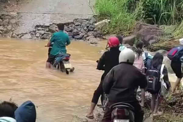Thống kê thiệt hại ở các địa phương do mưa lớn, đã đón tin áp thấp nhiệt đới khẩn cấp