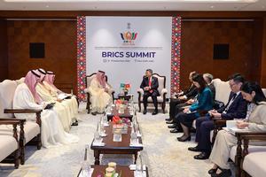 Hoàng thân Faisal bin Farhan Al Saud ấn tượng trước những thành tựu phát triển của Việt Nam