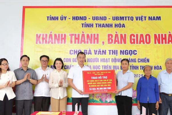 Thanh Hóa: Trao mái ấm, tiếp thêm động lực cho thân nhân người có công